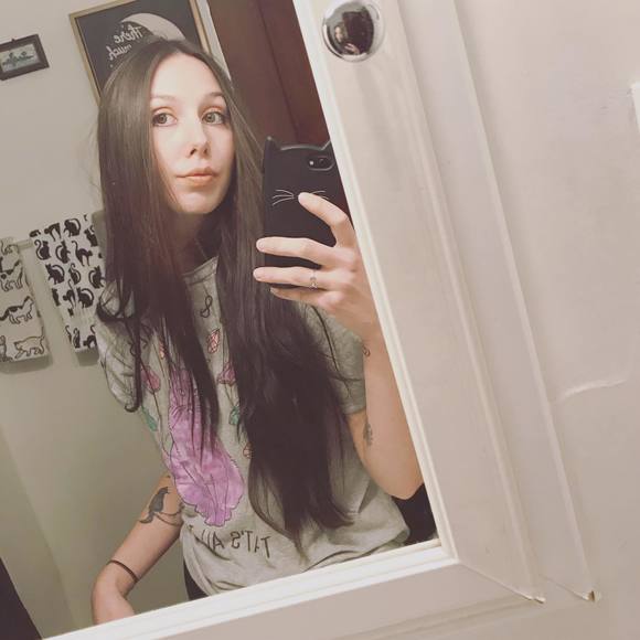 leah_gregory